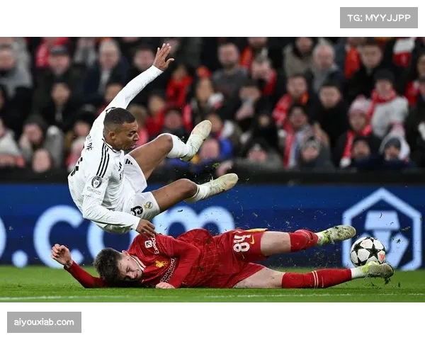 利物浦布拉德利莱奥尼长期伤缺，阿诺德客串右后卫成常规选择